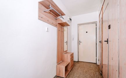 REZERVOVANÉ - 3 izbový úsporný byt vo veľmi slušnej bytovke