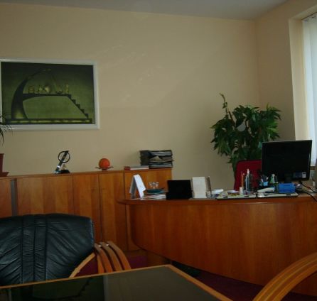 StarBrokers: PRENÁJOM samostatnej kancelárie (22,5 m2), novost. na rohu  Košická - Miletičova