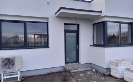 Nízkoenerg.4.izb.bungalovu so záhradou, 3x parkovanie v cene  Miloslavov Alžbetin Dvor