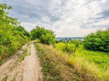 Záhrada, 1066 m2, Ahoj – Briežky, Nové mesto, blízko Neronetovej ulice – INVESTIČNÁ PRÍLEŽITOSŤ