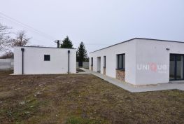 NA PREDAJ NOVOSTAVBA BUNGALOVU V OKOLIČNEJ NA OSTROVE