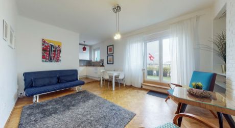 Na predaj príjemný 2 izbový byt s terasou v centre Bratislavy, v blízkosti Prezidentského paláca