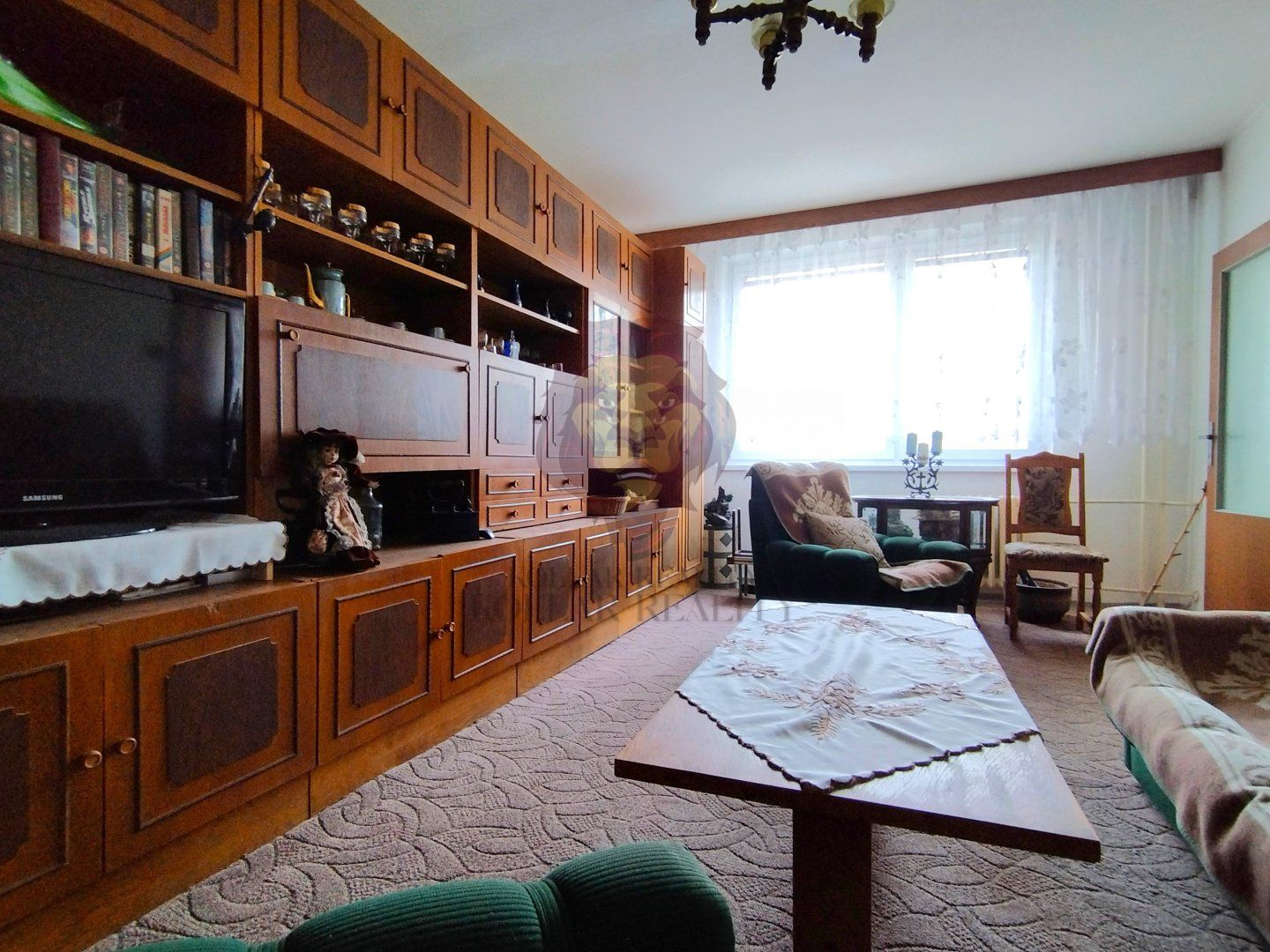 NA PREDAJ - 3 izbový byt v Hlohovci s výhľadom na Zámok