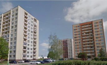 Ponúkame Vám na predaj 3 - izbový byt v Lučenci s balkónom.