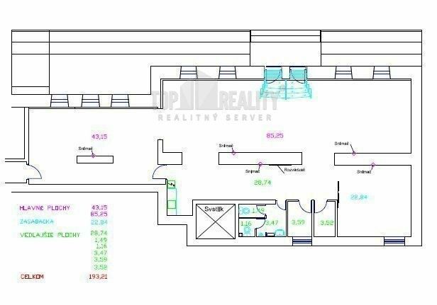 REZERVOVANO ! Znížená cena a super Investícia! m2 - 1 800 €  Atypický Atelier na Grösslingovej ulici Staré-Mesto.