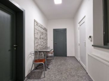 PRENÁJOM – Nebytové priestory o výmere 124 m2 / ul.Jesenského Šaľa