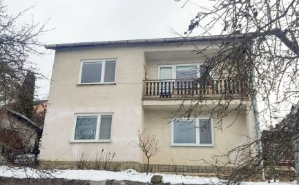 Znížená cena !!!Na predaj dvojpodlažný rodinný dom v Vranove nad Topľou- časť Vinice