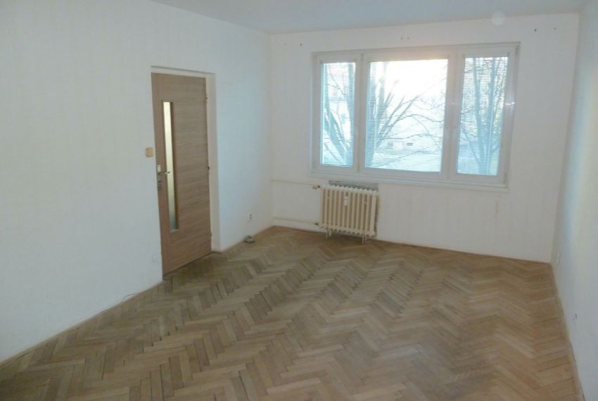 Predaj 2 izbový byt Lučenec-4