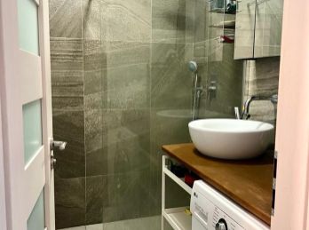 Predaj 3izb.byt centrum, 2xbalkón, 84m2+ garáž, EXKLUZÍVNE!