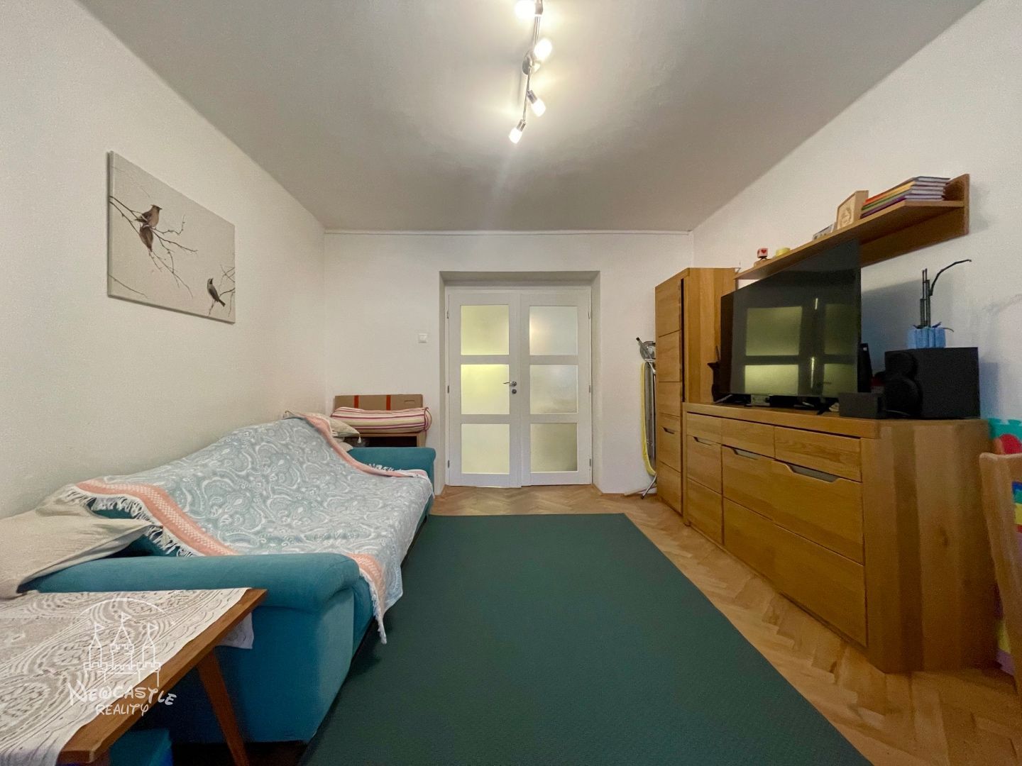 NEWCASTLE | NA PREDAJ: 2- izbový byt s balkónom na Uhlisku