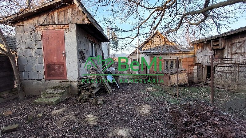 Predaj - starší rodinný dom v obci Radošina - ID 118-12-LUGUa