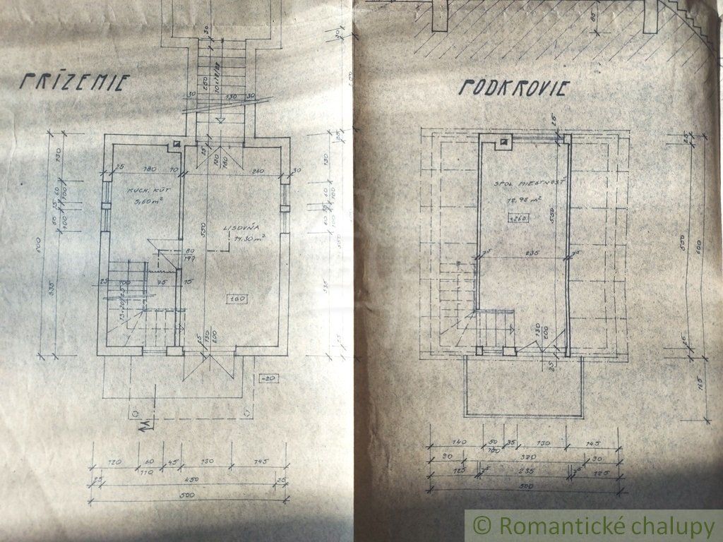 Poschodová chatka s vínnou pivnicou na vinohrade v obci Gbelce