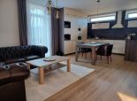 Prenájom Luxusného RD 6+2+7 kúpeľní + prístrešok pre autá, 1324 m2, Malinová