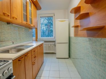 Na prenájom 3-izbový byt + KK, Borodáčova ul., 77 m², Ružinov-Pošeň, výborná dispozícia, vyhľadávaná pokojná lokalita