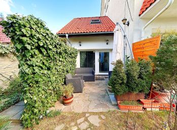 GODDESS PROPERTY - EXKLUZÍVNE 2-IZBOVÝ  PRIESTOR V DOME NA PRENÁJOM PRIAMO V STAROM MESTE