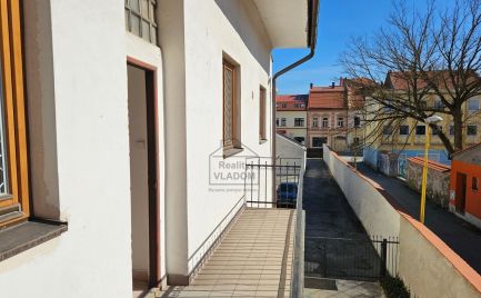 Dve kancelária s plochou celkom 34 m2 na prenájom.