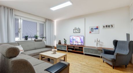 Krásny 4- izbový byt v meste Senec na ulici Námestie 1. mája