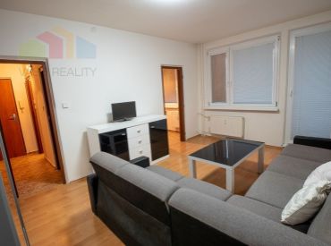 Na predaj 1-izbový byt s lodžiou, 38 m², Landauova ulica, Bratislava - Dúbravka
