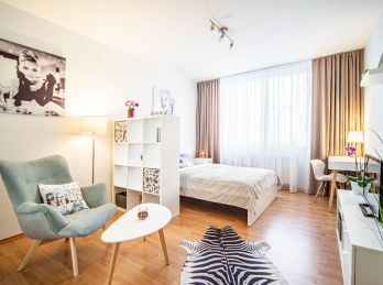 Predáme 1 izbový byt vo vyhľadávanej lokalite na Českej ulici.