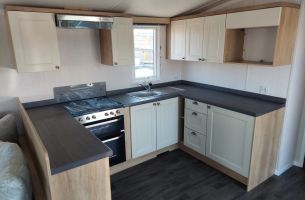 Úplne NOVÝ 3 izbový, kompletne zariadený Mobilný rodinný dom 40m2. Cena 59.500,- EUR bez DPH