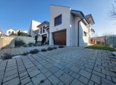 RD 5 + 1, UP : 197m2, pozemok : 366m2, garáž, Na Kracinách, Marianka, cena : 489.000,-EUR