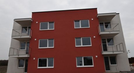 Kuchárek - real: NOVOSTAVBA - 2 izbový byt s predzáhradkou ŠAMORÍN - časť ŠÁMOT (byt - A 03)