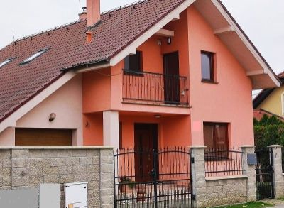 5 izb. RD Dunajská Lužná - pekný dom, výborná lokalita !
