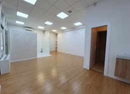42 m2 OBCHODNÝ PRIESTOR, SENEC - CENTRUM, LICHNEROVA UL., pešia zóna