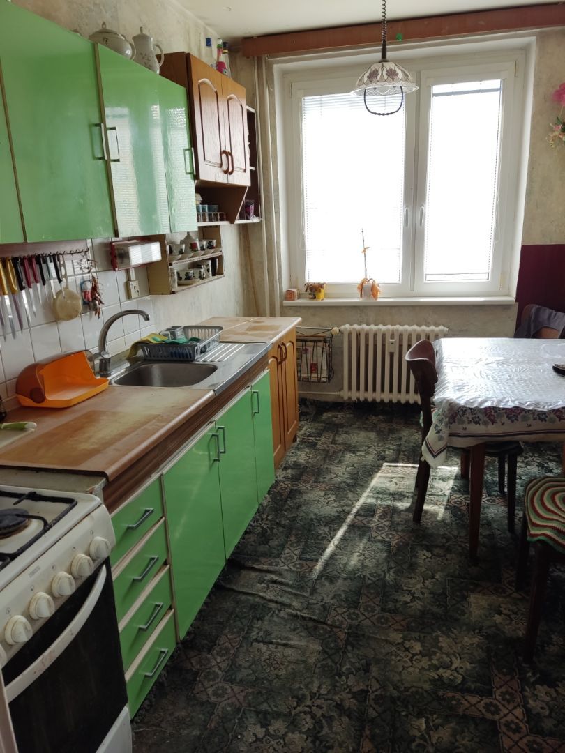 JKV REAL | Ponúkame na predaj veľký 3 izbový byt na Michalskej ulici v Hlohovci