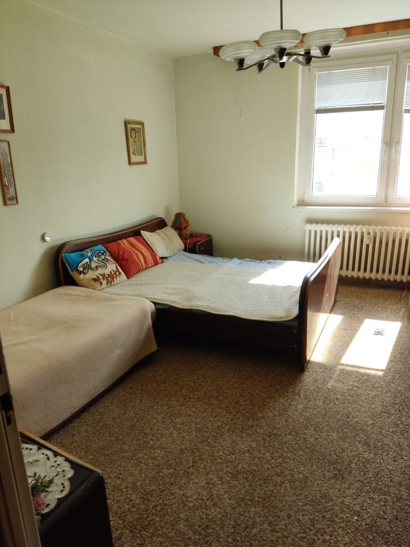 JKV REAL | Ponúkame na predaj veľký 3 izbový byt na Michalskej ulici v Hlohovci