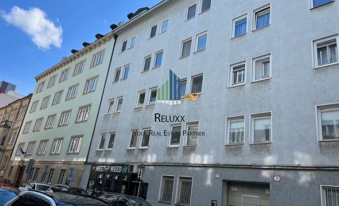 BA I Staré Mesto centrum Grosslingova predaj 1 izbový 42,52 m2 slnečný byt s balkónom - predané
