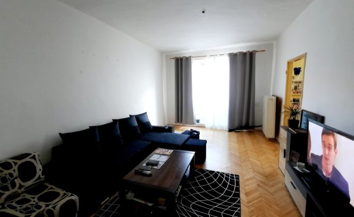 REZERVOVANE - Na predaj priestranný 3 izbový tehlový  byt v centre mesta Vranov nad Topľou