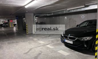 Garážové státie na -2.PP v hromadnej garáži na Klincovej / Mraziarenskej ul. (Nivy)