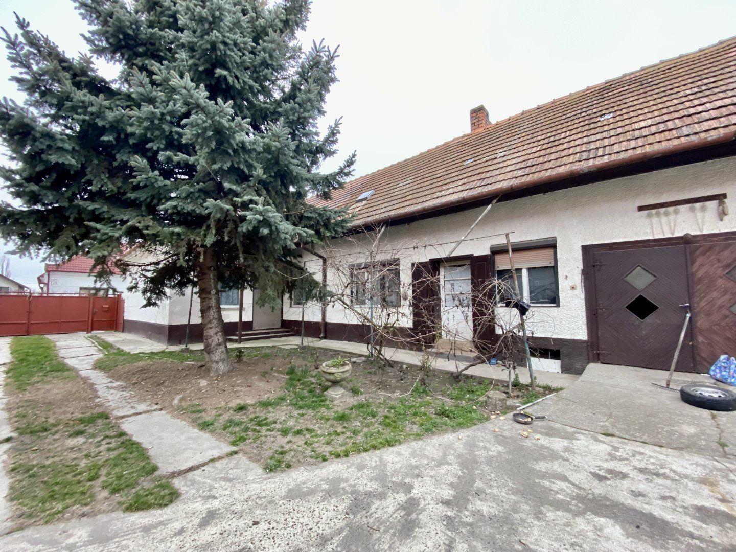 Rodinný dom-Predaj-Topoľníky-86000.00 €