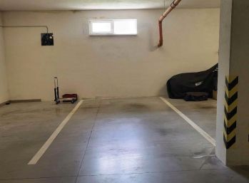 Prenájom parkovacieho miesta, Jelenecká - Dynamik