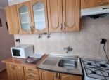 Trnava - ponúkame na predaj 2 izbový byt aj so zariadením.