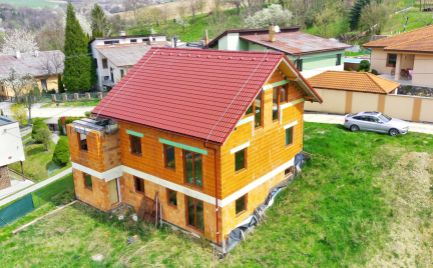 Ponúkame Vám na predaj rozostavaný rodinný dom v obci Chrenovec - Brusno
