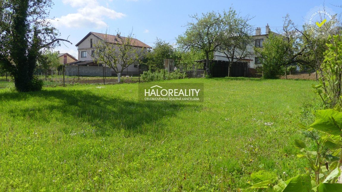 HALO reality - Predaj, pozemok pre rodinný dom   452m2 Urmince, okres Topoľčany