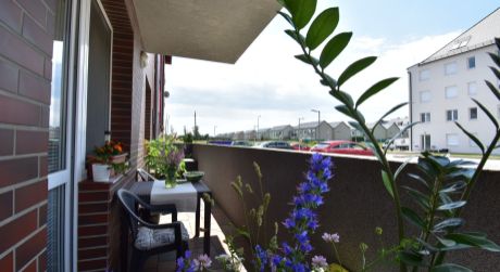 2 - izbový útulný byt  43 m2 s parkovacím miestom  - Rajka