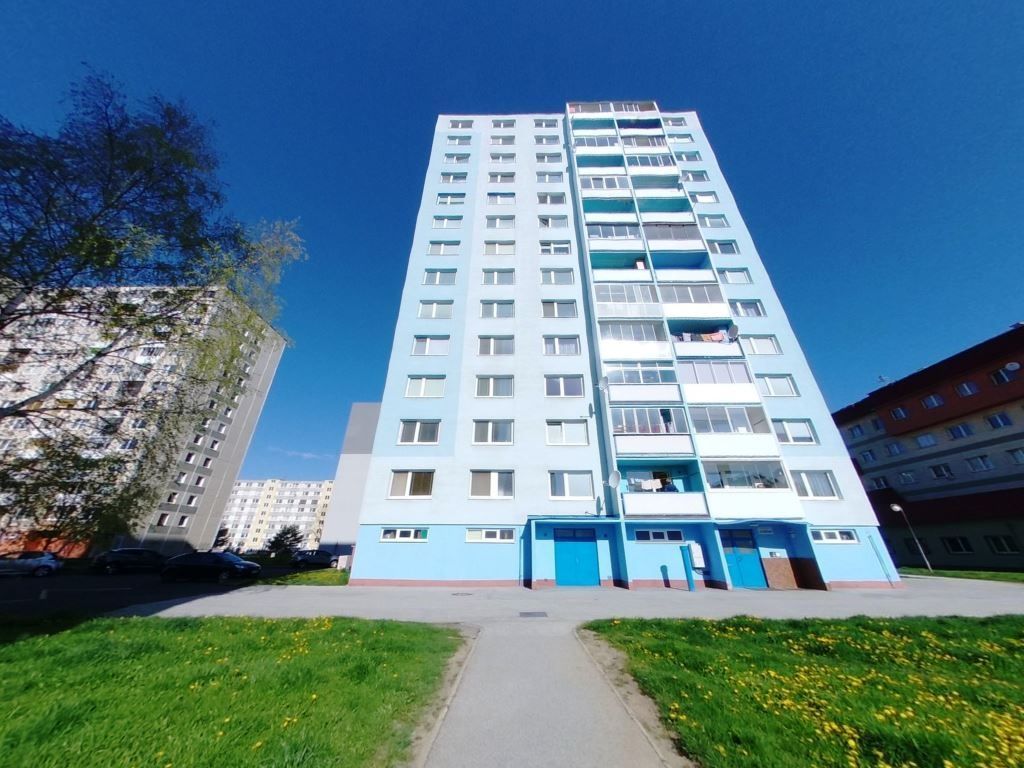PREDANÉ 1 izbový byt s balkónom Poprad - Starý Juh, ulica Moyzesova - 1
