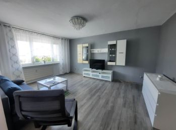 PRENÁJOM zrekonštruovaného 3 izb. bytu, 76 m2 + loggia + 13 m2 pivnica, Cintorínska ulica