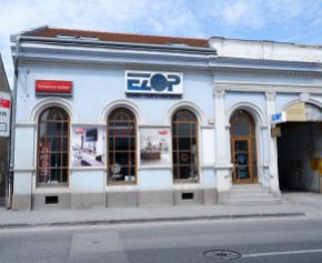 Ponúkame na predaj lukratívnu budovu v Nitre.