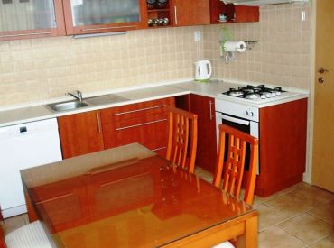 Klimatizovaný 2- izbový byt 68 m2, Nitra