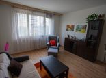 Slnečný 4 izbový byt s loggiou vo vyhľadávanej časti Petržalky, Lietavská ulica