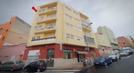 Kuchárek-real: Ponúka 4-izbový byt v meste Santa Cruz deTenerife.