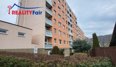 PREDAJ - 4 izbový byt - ul. Poľná , Banská Bystrica - Radvaň