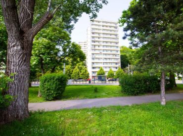 PROVÍZIU NEplatíte:  Prenájom príjemného 3i zariadeného bytu na lukratívnej adrese s výhľadom na Dunaj