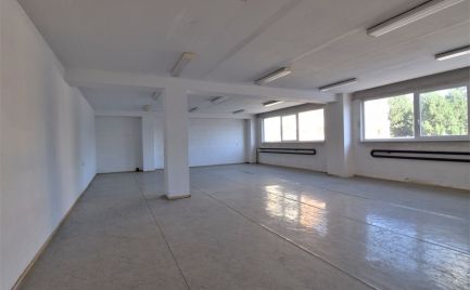 EXKLUZÍVNE - PRENÁJOM - Dvojpodlažná budova - Martin / Podháj