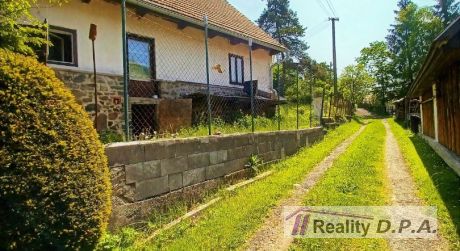 REZERVOVANÉ-Na predaj chalúpka v obci Turček okres Turčianske Teplice, pozemok 1473 m2