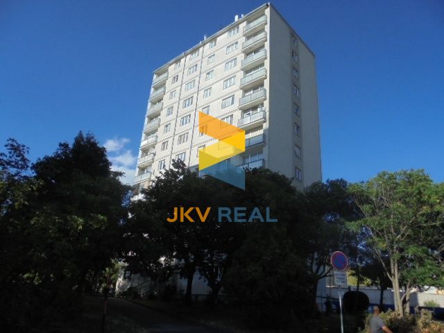 JKV REAL | Ponúkame na predaj 2 izbový byt v centre Nitry